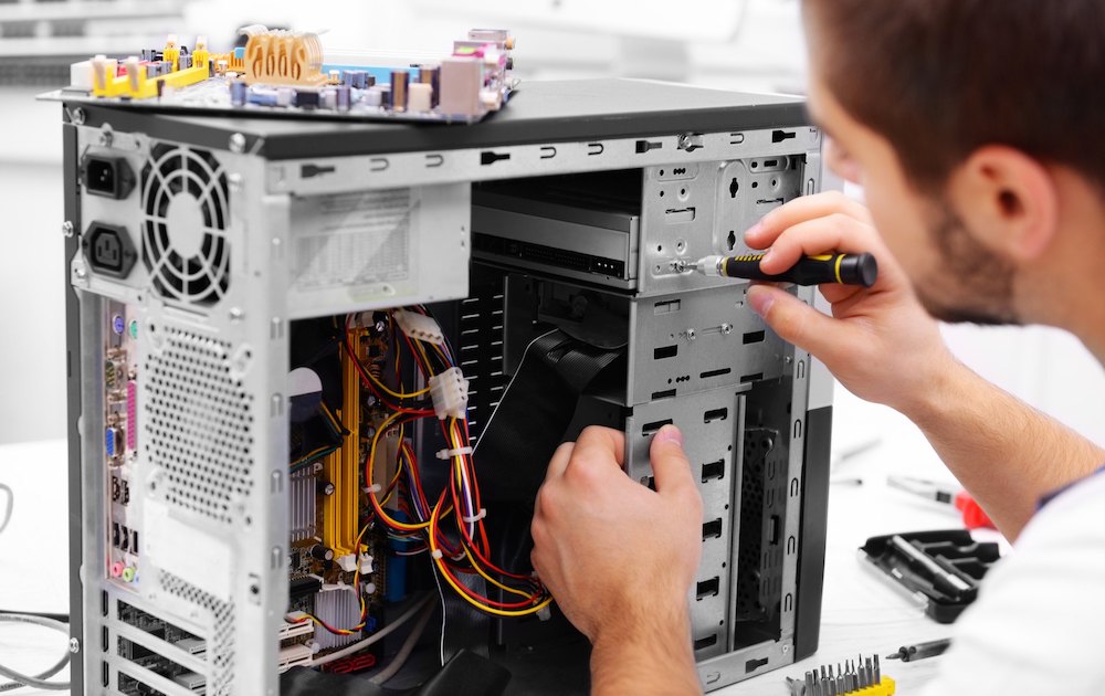 Tips on Choosing the Right Computer Repair Service in Milton Keynes